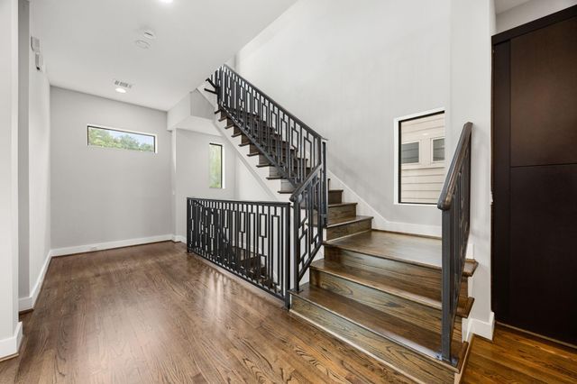 307 Knox Street, Houston, TX 77007