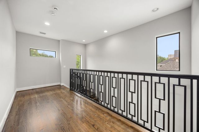 307 Knox Street, Houston, TX 77007