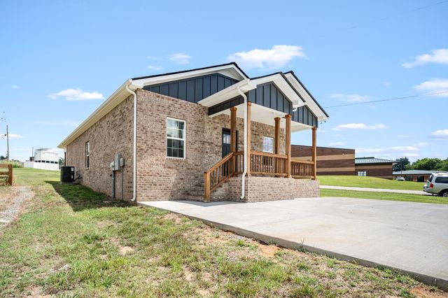 604 W Adams St, Woodbury, TN 37190