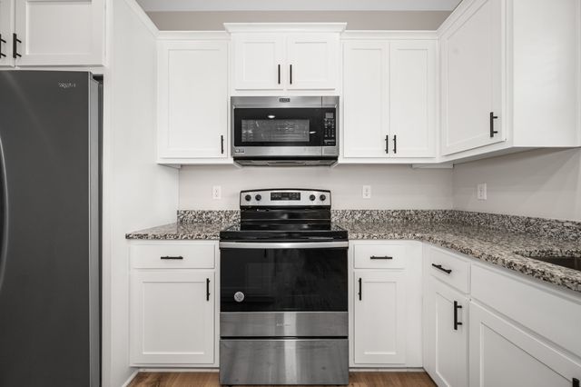 604 W Adams St, Woodbury, TN 37190