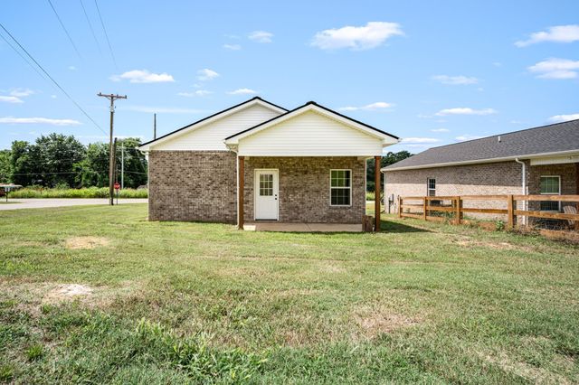 604 W Adams St, Woodbury, TN 37190