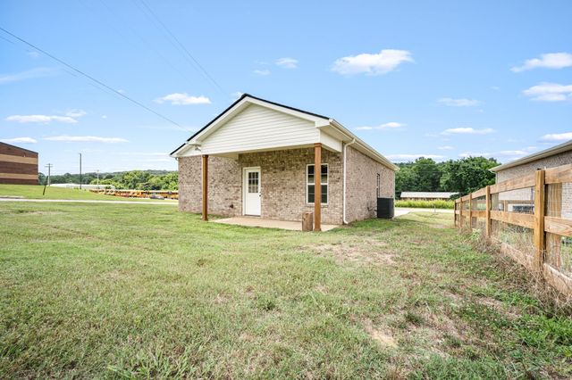 604 W Adams St, Woodbury, TN 37190