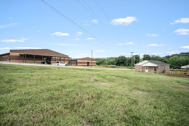 604 W Adams St, Woodbury, TN 37190