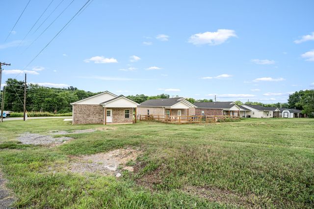 604 W Adams St, Woodbury, TN 37190