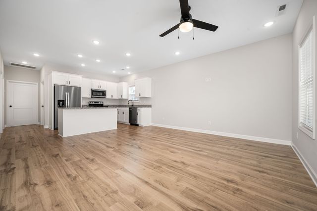 604 W Adams St, Woodbury, TN 37190