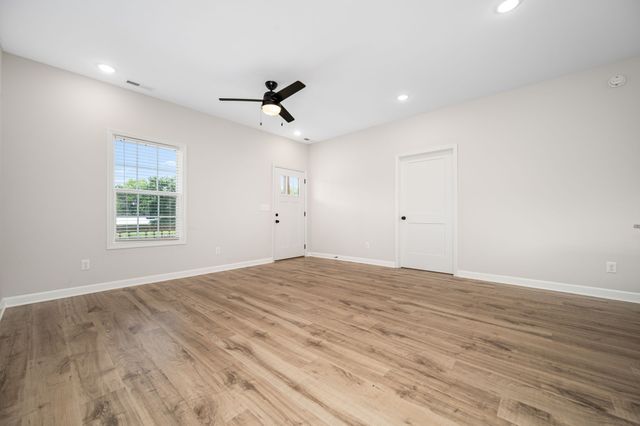 604 W Adams St, Woodbury, TN 37190