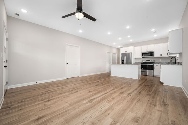 604 W Adams St, Woodbury, TN 37190