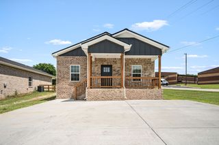 604 W Adams St, Woodbury, TN 37190