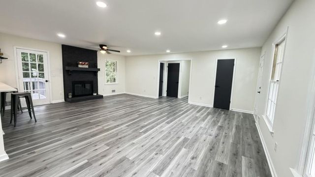 5698 CRESTWOOD Drive, Stone Mountain, GA 30087