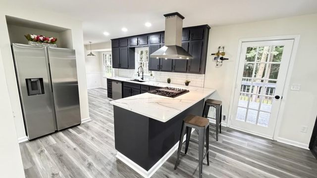 5698 CRESTWOOD Drive, Stone Mountain, GA 30087