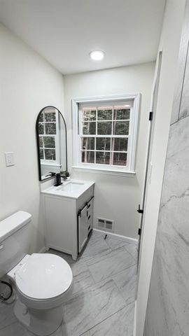 5698 CRESTWOOD Drive, Stone Mountain, GA 30087