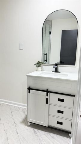 5698 CRESTWOOD Drive, Stone Mountain, GA 30087