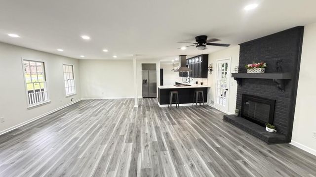 5698 CRESTWOOD Drive, Stone Mountain, GA 30087