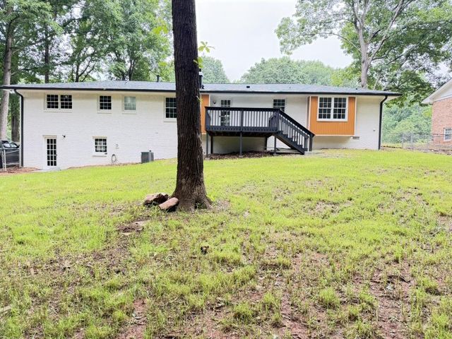 5698 CRESTWOOD Drive, Stone Mountain, GA 30087