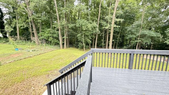 5698 CRESTWOOD Drive, Stone Mountain, GA 30087