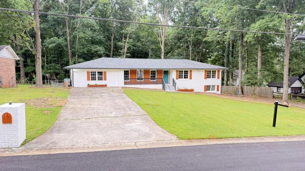 5698 CRESTWOOD Drive, Stone Mountain, GA 30087