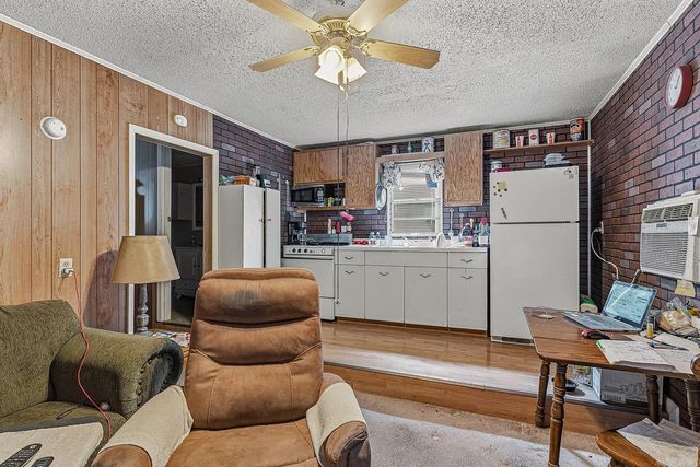 215 W Easy, Jonesboro, AR 72401