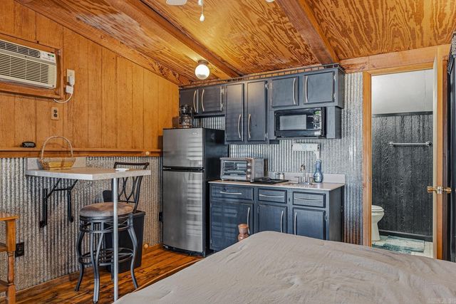 215 W Easy, Jonesboro, AR 72401