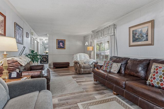 215 W Easy, Jonesboro, AR 72401