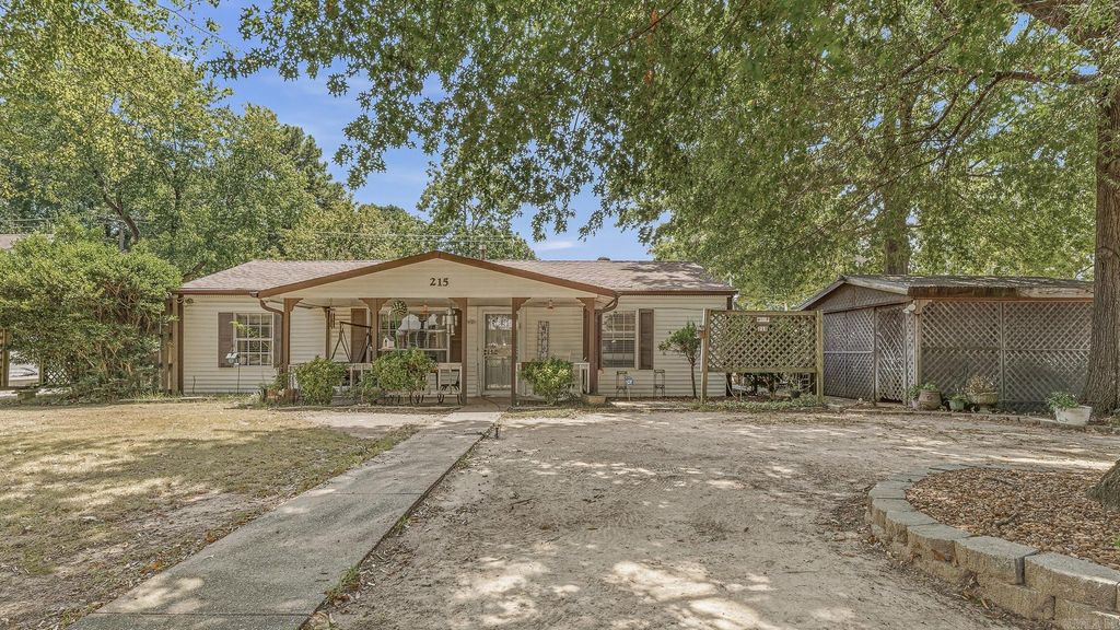215 W Easy, Jonesboro, AR 72401