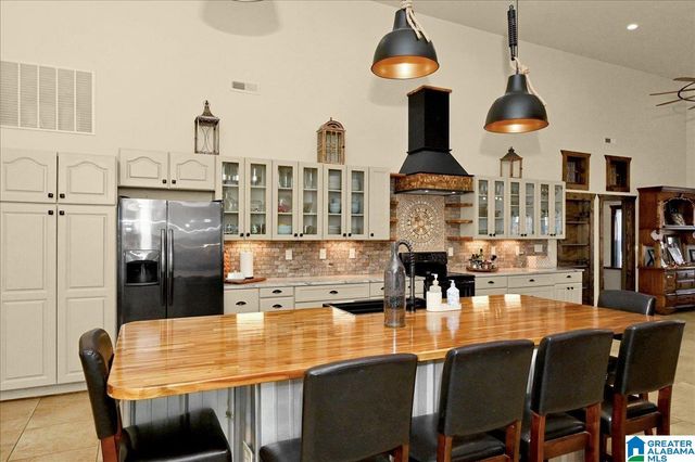 325 COUNTY ROAD 248, Cullman, AL 35057