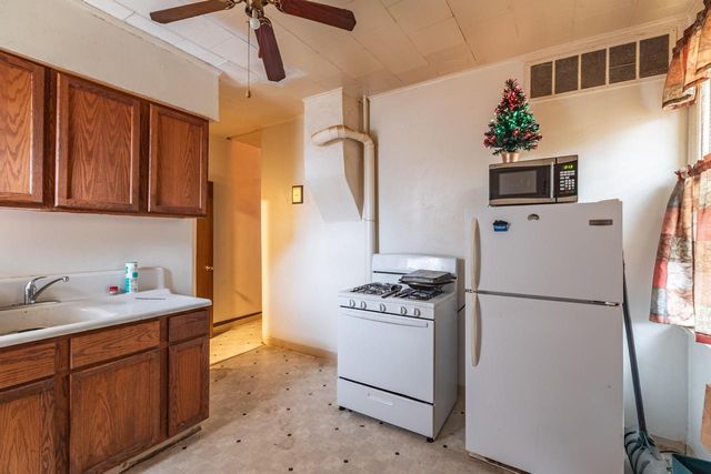 611 Wall STREET, La Crosse, WI 54603