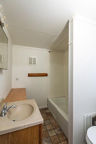 611 Wall STREET, La Crosse, WI 54603