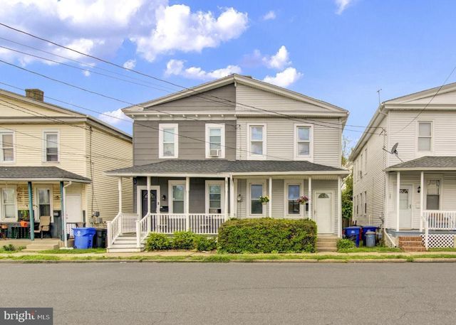 126 KING ST