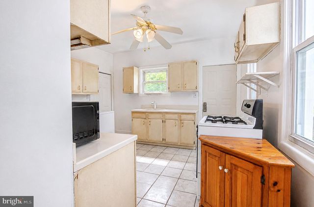 126 KING ST, Mount Holly, NJ 08060