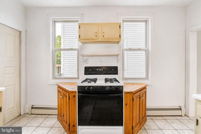 126 KING ST, Mount Holly, NJ 08060