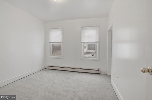 126 KING ST, Mount Holly, NJ 08060