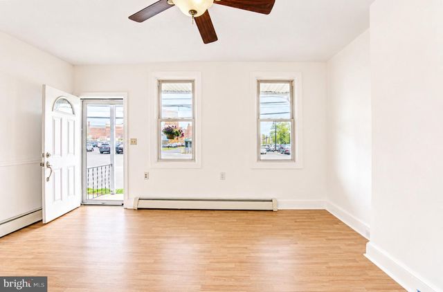 126 KING ST, Mount Holly, NJ 08060