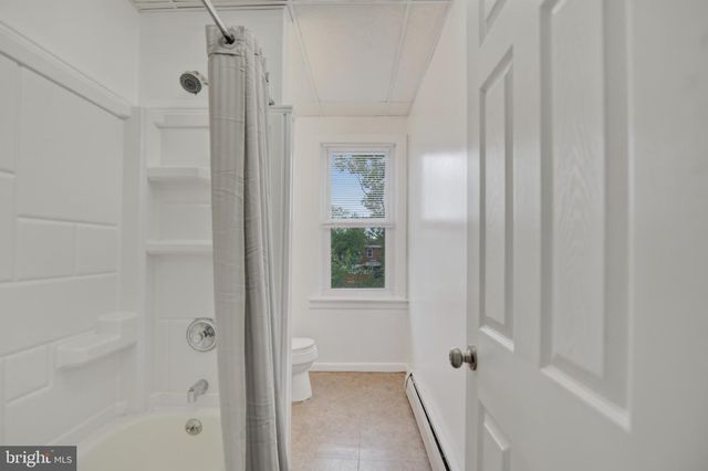 126 KING ST, Mount Holly, NJ 08060