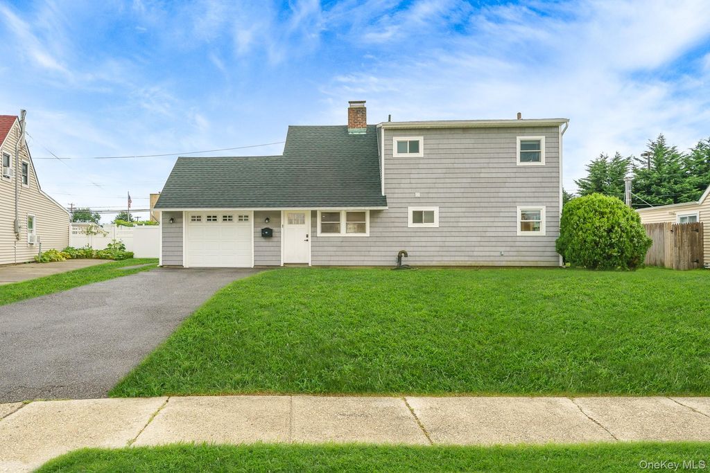 12 Squirrel Lane, Levittown, NY 11756 — exterior