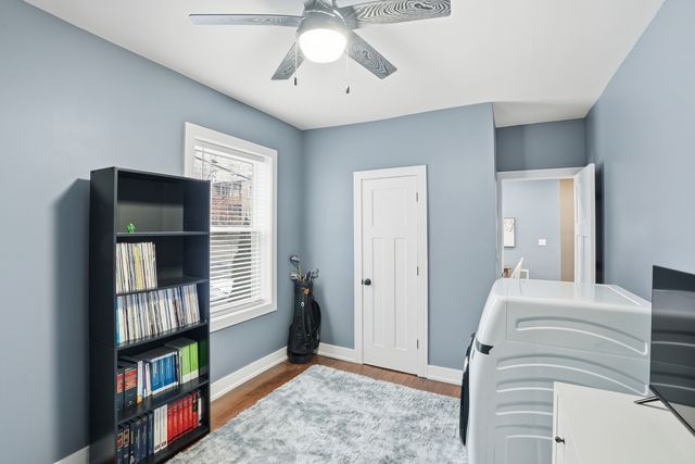 2212 E 70th Street 1B, Chicago, IL 60649