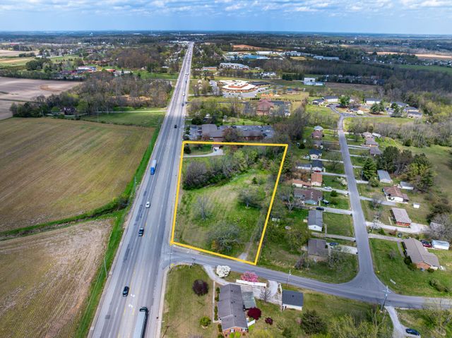 936 S Broadway St, Portland, TN 37148