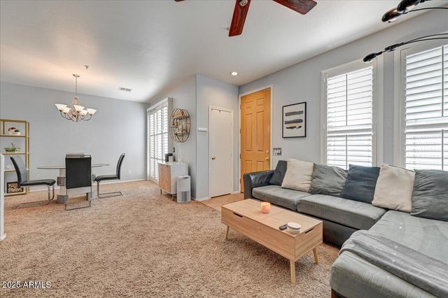 1225 N 36TH Street 1042, Phoenix, AZ 85008