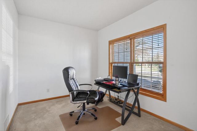 17792 Hickory Trail, Lakeville, MN 55044