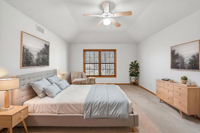 17792 Hickory Trail, Lakeville, MN 55044