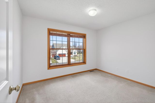 17792 Hickory Trail, Lakeville, MN 55044