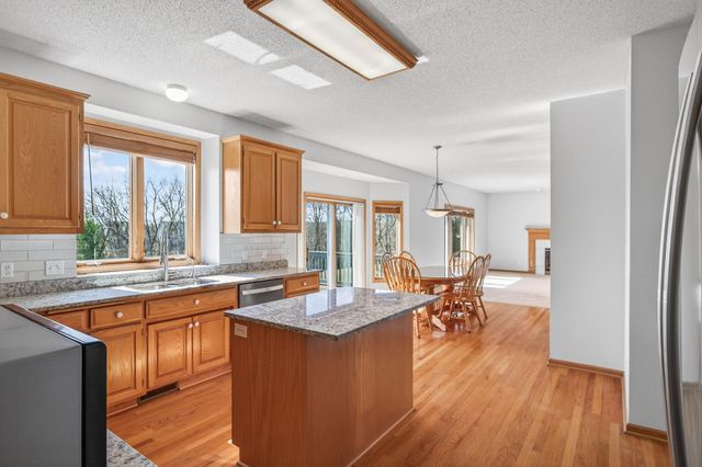 17792 Hickory Trail, Lakeville, MN 55044