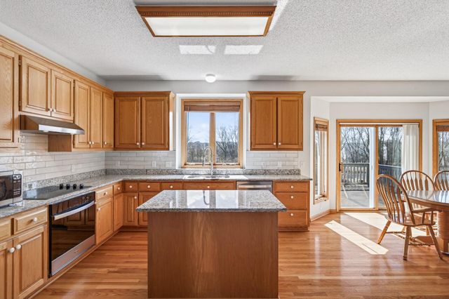 17792 Hickory Trail, Lakeville, MN 55044