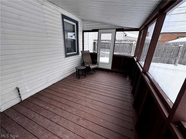 541 Helper Drive, Bedford, OH 44146