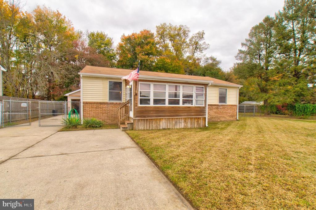 251 CHESTNUT ST, Salem, NJ 08079