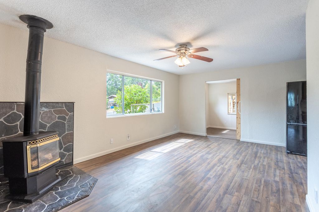 1535 Provo Avenue, Shasta Lake, CA 96019