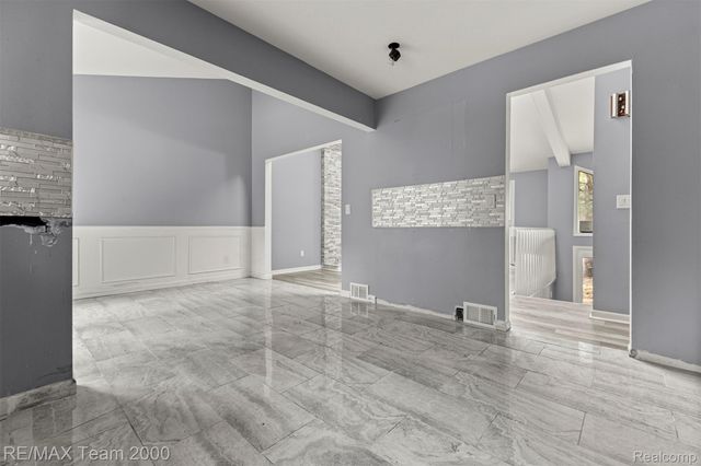 5445 Pine View Drive, Ypsilanti Charter Township, MI 48197