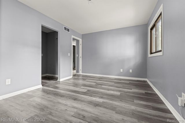 5445 Pine View Drive, Ypsilanti Charter Township, MI 48197