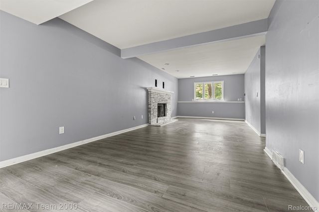 5445 Pine View Drive, Ypsilanti Charter Township, MI 48197