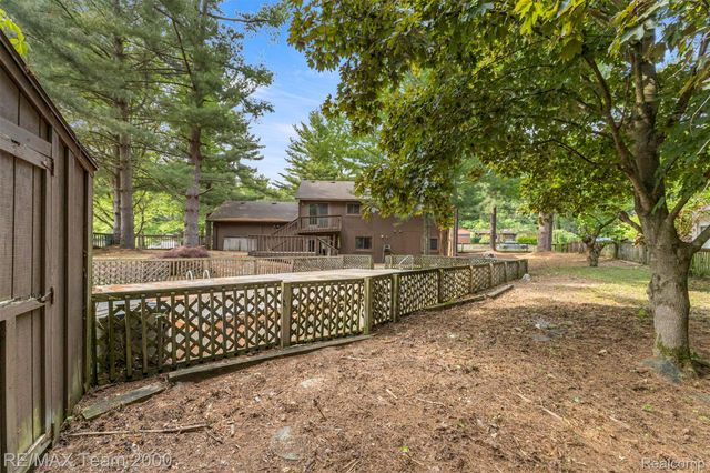 5445 Pine View Drive, Ypsilanti Charter Township, MI 48197