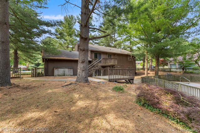 5445 Pine View Drive, Ypsilanti Charter Township, MI 48197